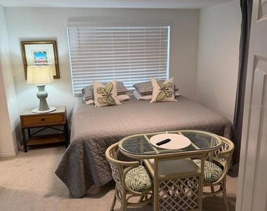 4714 W Lawn Avenue - Photo Thumbnail 17