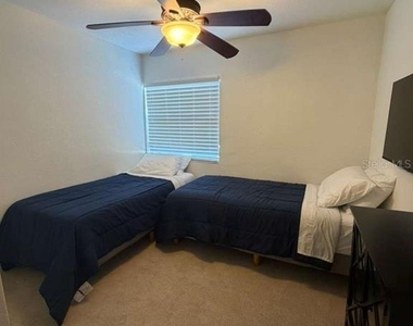 4714 W Lawn Avenue - Photo Thumbnail 11