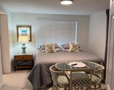 4714 W Lawn Avenue - Photo Thumbnail 18