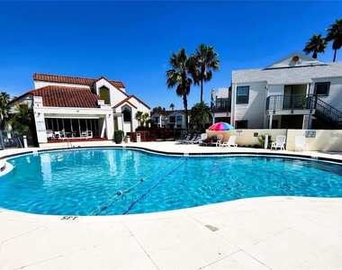2556 Woodgate Boulevard - Photo Thumbnail 32