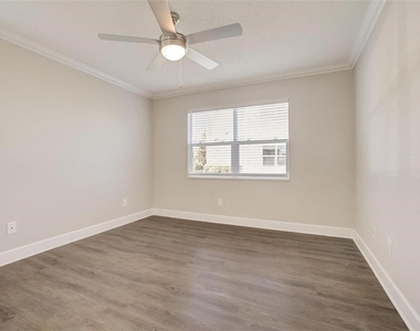 2556 Woodgate Boulevard - Photo Thumbnail 21
