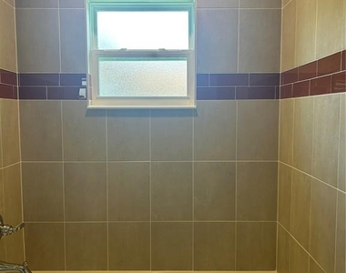 373 W Main Street - Photo Thumbnail 9