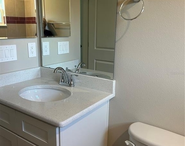 373 W Main Street - Photo Thumbnail 10