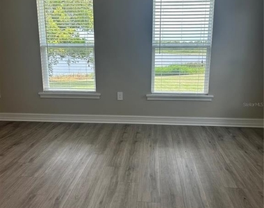 373 W Main Street - Photo Thumbnail 8
