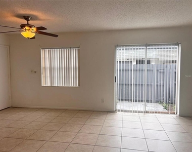 1000 S Semoran Boulevard - Photo Thumbnail 3