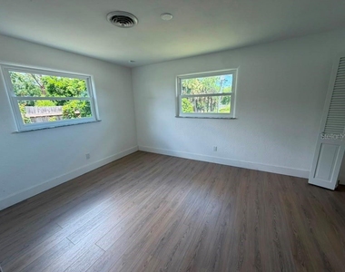 1822 Banyan Tree Drive - Photo Thumbnail 11