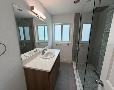 1822 Banyan Tree Drive - Photo Thumbnail 17