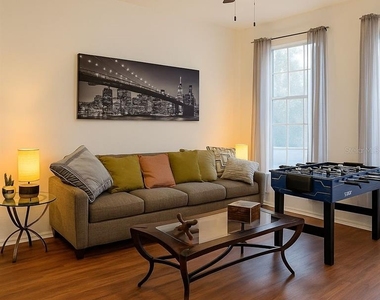 438 Monroe Circle - Photo Thumbnail 17