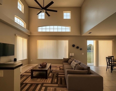 438 Monroe Circle - Photo Thumbnail 3