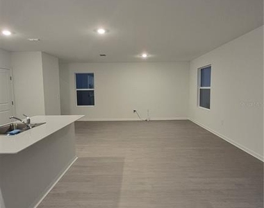 6220 Botticella Boulevard - Photo Thumbnail 8