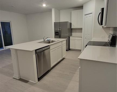 6220 Botticella Boulevard - Photo Thumbnail 5