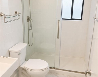 3236 S Semoran Boulevard - Photo Thumbnail 6