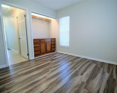 3050 Autumn Court - Photo Thumbnail 13