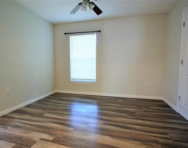 3050 Autumn Court - Photo Thumbnail 11