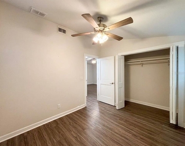 1016 Mississippi Avenue - Photo Thumbnail 13