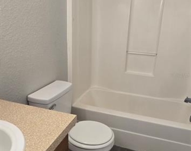 2605 Ne 22nd Avenue - Photo Thumbnail 7