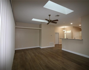18965 Sw 98th Place - Photo Thumbnail 17