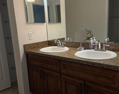 5436 Nw 60th Terrace - Photo Thumbnail 15