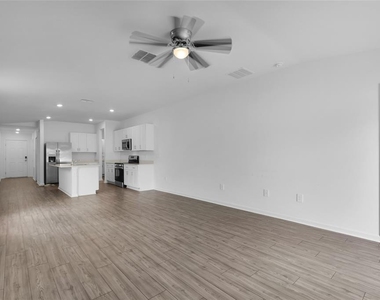 4637 Sw 84th Street Road - Photo Thumbnail 14