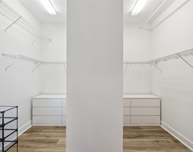 13273 Granger Avenue - Photo Thumbnail 16