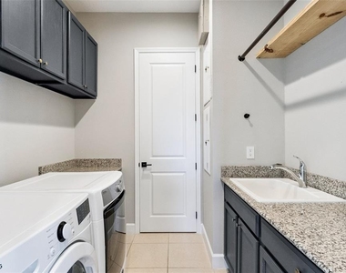 13273 Granger Avenue - Photo Thumbnail 25