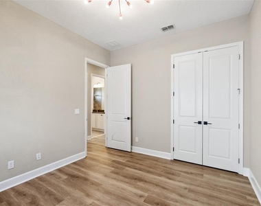 13273 Granger Avenue - Photo Thumbnail 23