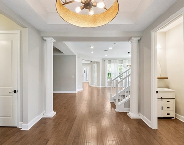 13273 Granger Avenue - Photo Thumbnail 4