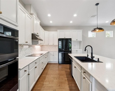 13273 Granger Avenue - Photo Thumbnail 7