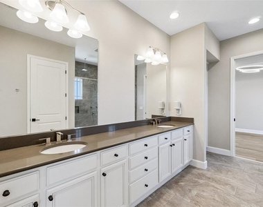 13273 Granger Avenue - Photo Thumbnail 15