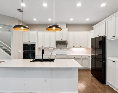 13273 Granger Avenue - Photo Thumbnail 9