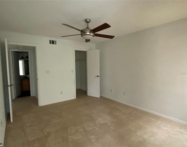 4572 Commander Drive - Photo Thumbnail 7