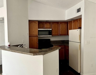 4572 Commander Drive - Photo Thumbnail 5
