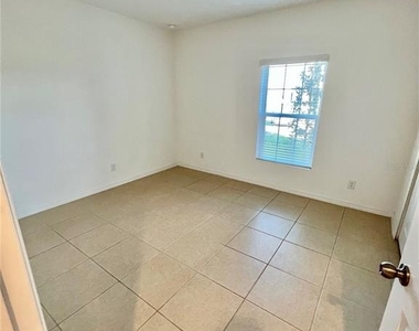 124 Primrose Drive - Photo Thumbnail 10