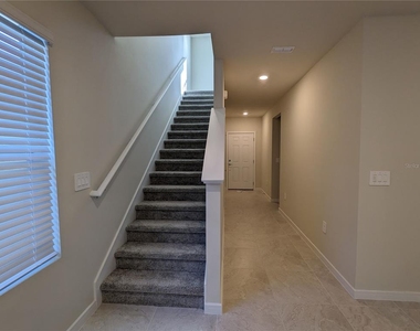 1113 Grand Hammock Court - Photo Thumbnail 19