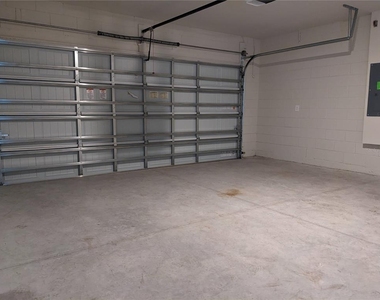 1113 Grand Hammock Court - Photo Thumbnail 2