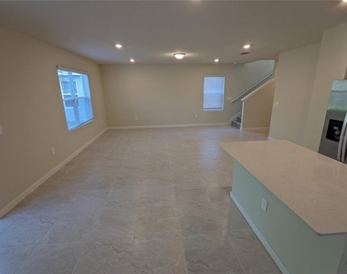 1113 Grand Hammock Court - Photo Thumbnail 12