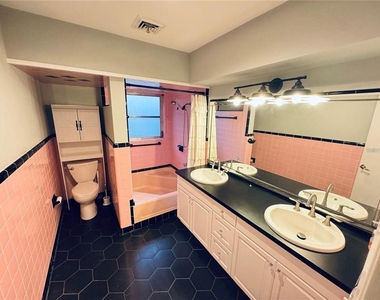 2022 Edgewood Road - Photo Thumbnail 17