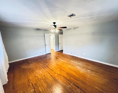 2022 Edgewood Road - Photo Thumbnail 12