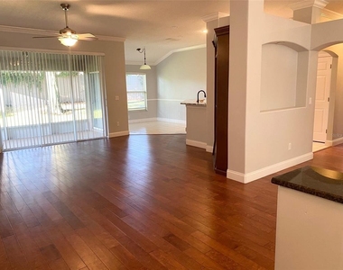 460 Pickfair Terrace - Photo Thumbnail 9