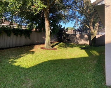 460 Pickfair Terrace - Photo Thumbnail 14