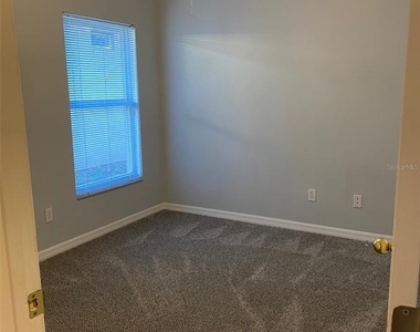 460 Pickfair Terrace - Photo Thumbnail 11
