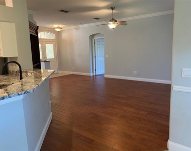 460 Pickfair Terrace - Photo Thumbnail 5