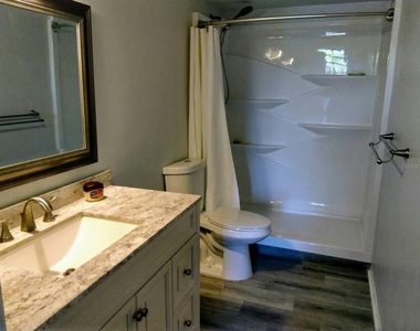 3366 Mermoor Drive - Photo Thumbnail 5