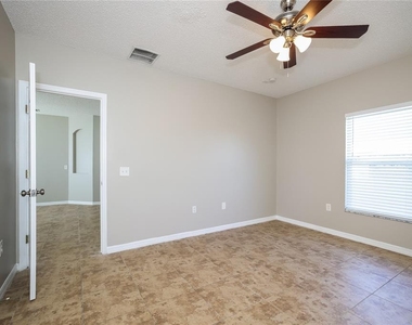 446 Spike Court - Photo Thumbnail 7