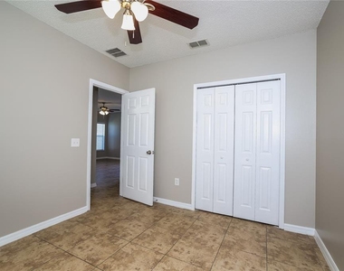 446 Spike Court - Photo Thumbnail 10