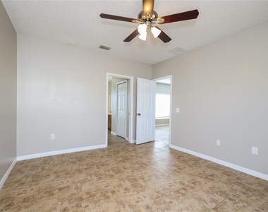446 Spike Court - Photo Thumbnail 8
