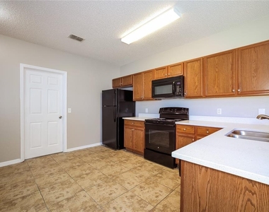 446 Spike Court - Photo Thumbnail 4