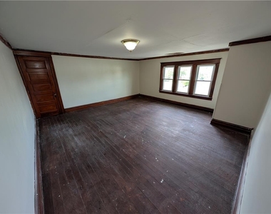 2132 Lincoln Avenue - Photo Thumbnail 19