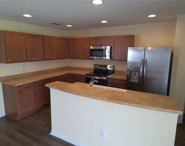 13812 Cepheus Drive - Photo Thumbnail 9