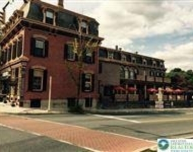 101 Northampton Street - Photo Thumbnail 1